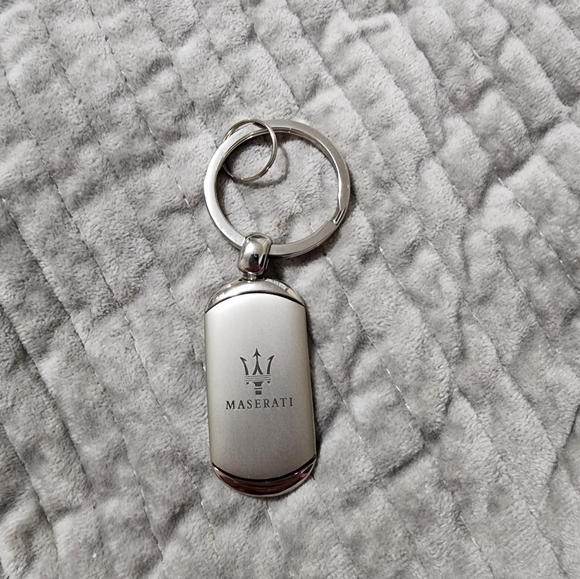 Maserati keychain - Picture 1 of 4